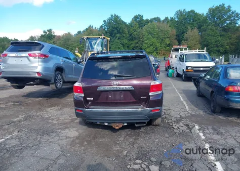 2012 Toyota Highlander Se V6 z USA, uszkodzony, nr VIN 5TDBK3EH1CS121916